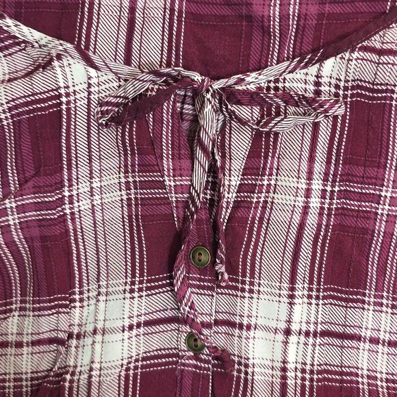 Torrid Womens Sz 3 Burgundy Plaid Button Up BOHO Grunge Festival 100% Rayon Top - Picture 4 of 12